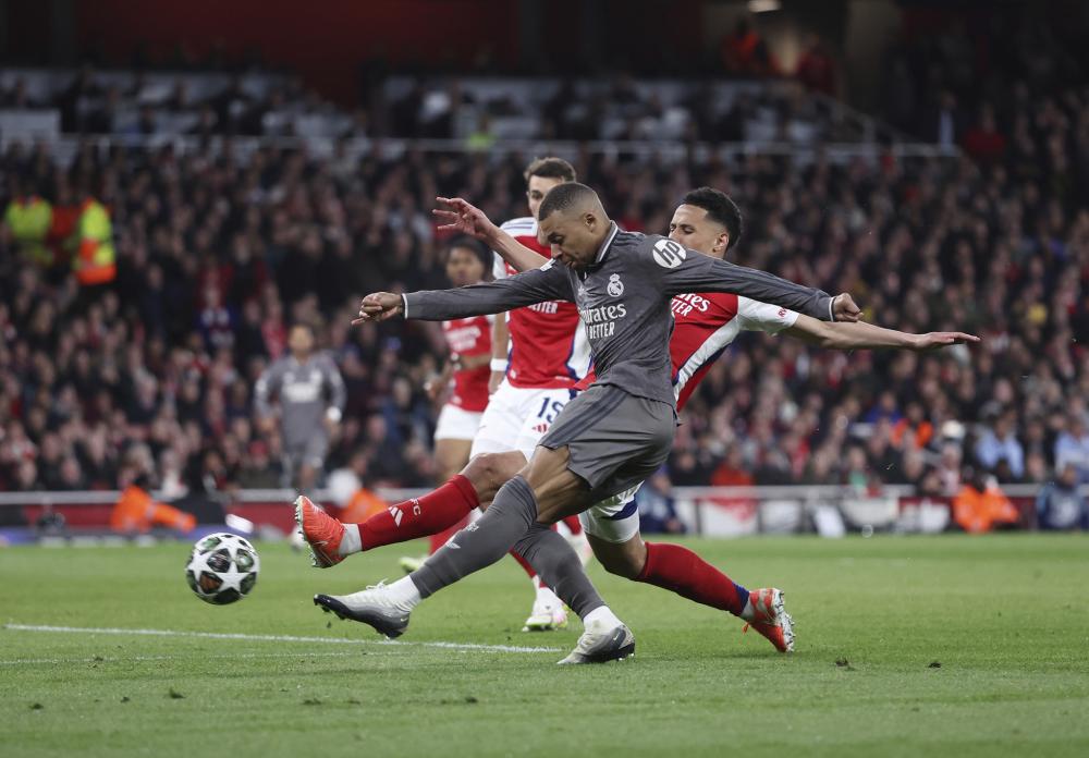 屡屡在关键 屡屡在关键